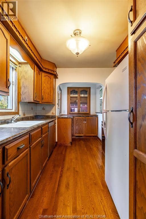 59 Prince Arthur AVENUE — photo 7 of 36