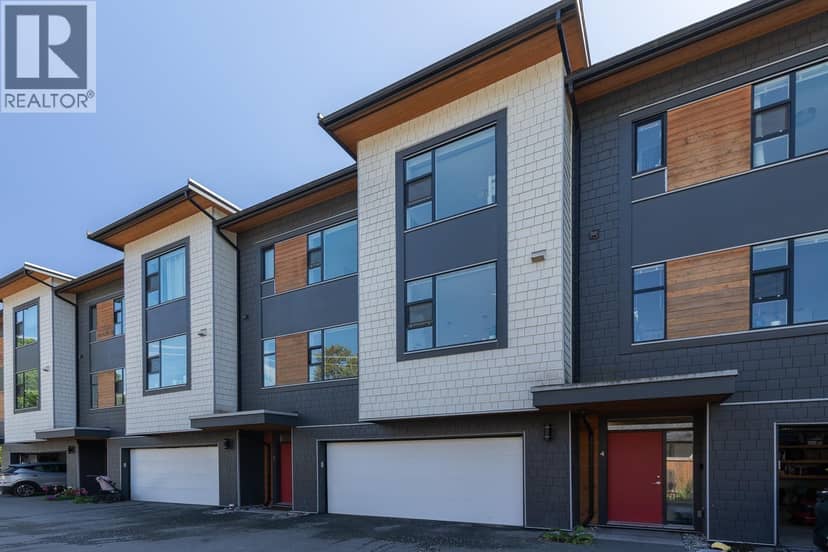 3 38447 BUCKLEY AVENUE, Squamish