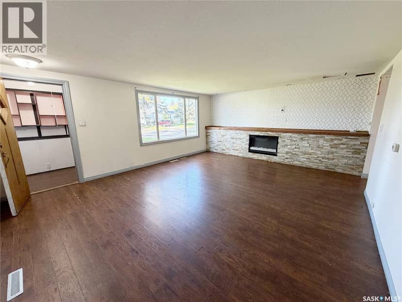 811 McNaughton STREET — photo 13 of 35