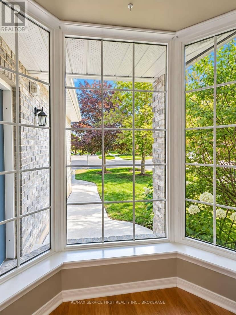 1019 Springfield Drive, Kingston, photo 4