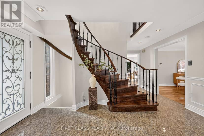 19 Tomlinson Circle, Markham, photo 4