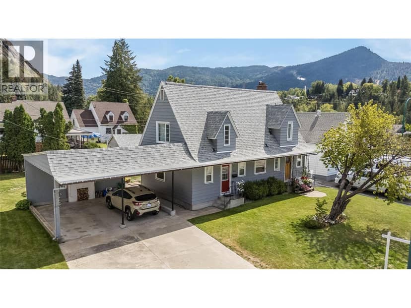 204 DIANA Crescent, Trail