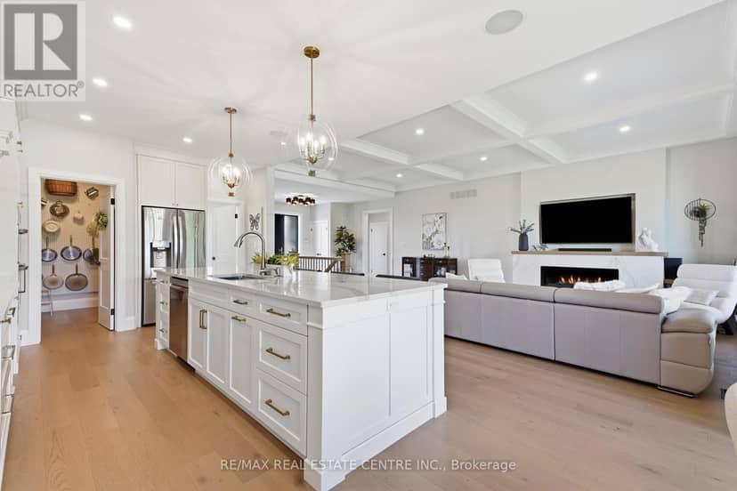 7 - 670 Bishopsgate Road — photo 12 of 40