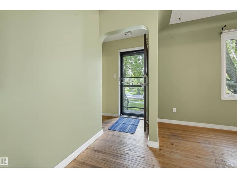 7754 80 AV NW, Edmonton, photo 4