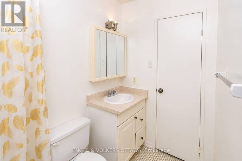 210 - 2400 Virginia Drive — photo 16 of 28