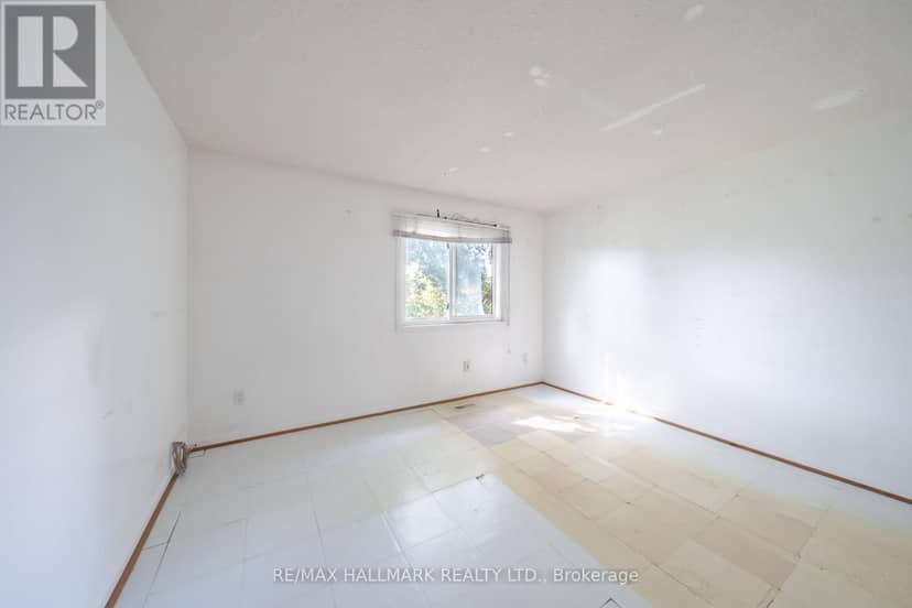 125 - 275 Broadview Avenue — photo 18 of 34