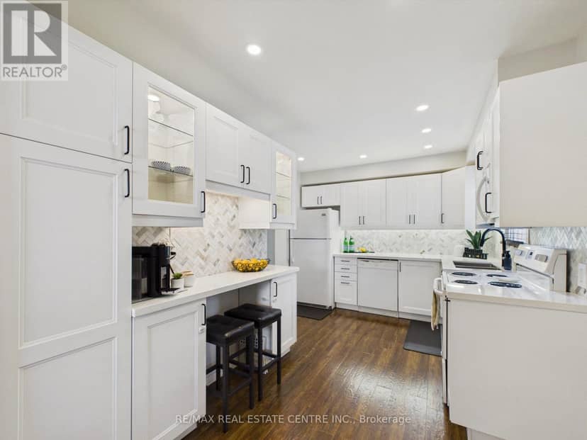 68 Aurora Place — photo 11 of 40