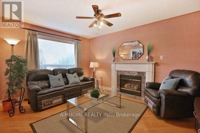 390 Grovehill Road, Oakville, photo 3