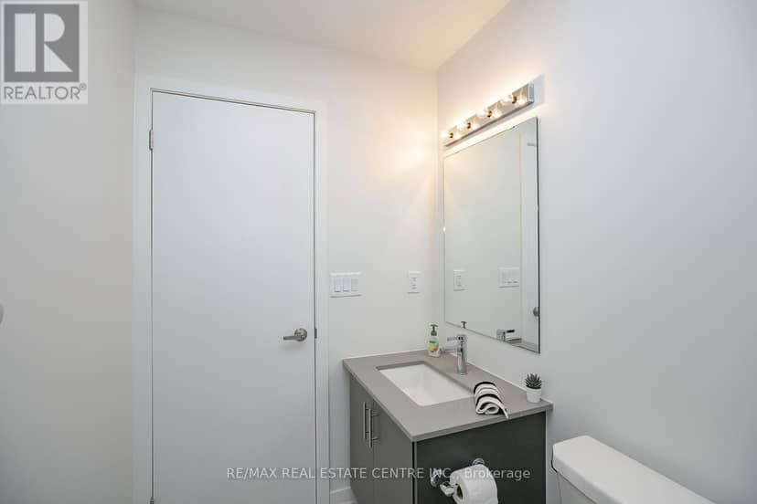4 - 3556 Colonial Drive — photo 27 of 40