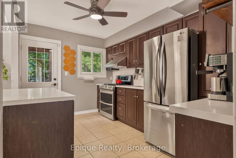 93 Graham Avenue S — photo 14 of 40