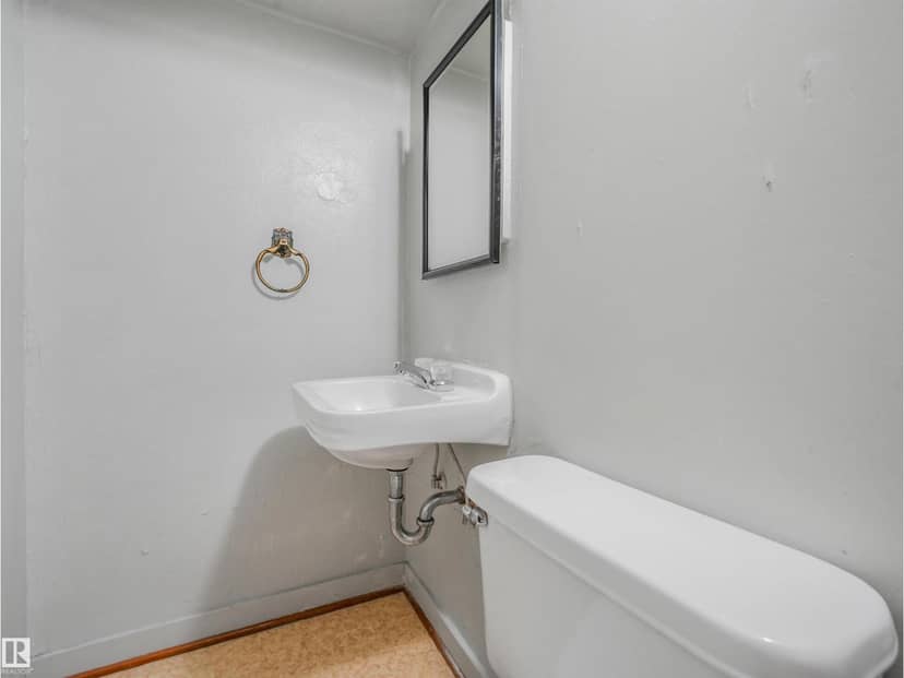 11233 103 ST NW — photo 35 of 40