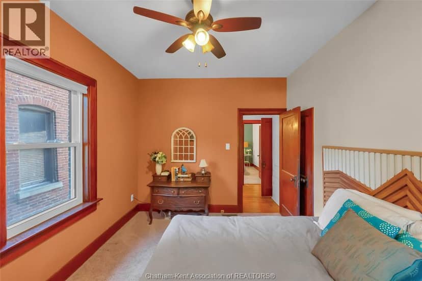 203 Talbot STREET East — photo 28 of 40