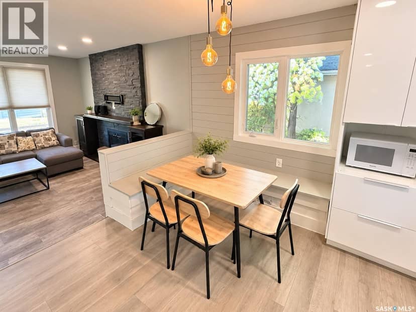 5810 Sherwood DRIVE — photo 10 of 40