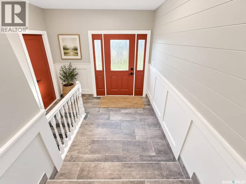 5810 Sherwood DRIVE — photo 3 of 40