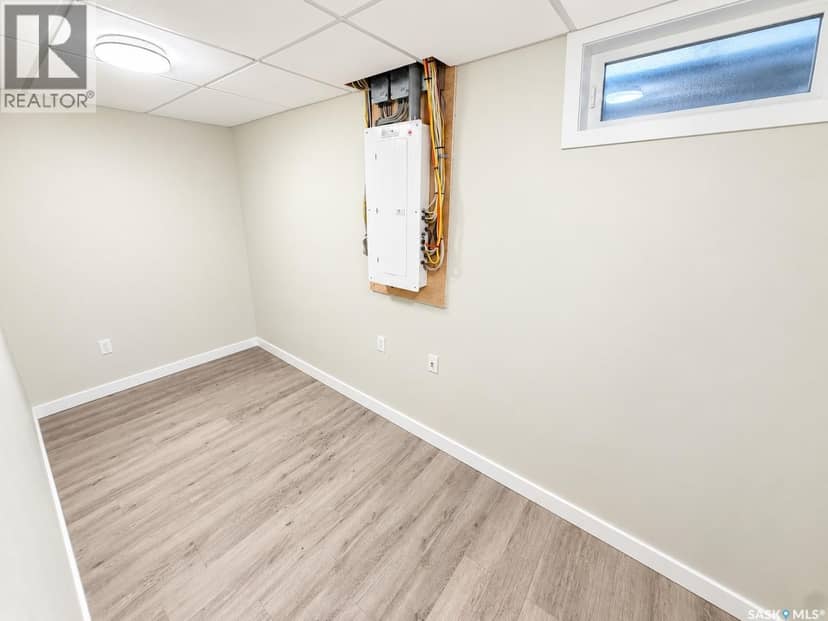 5810 Sherwood DRIVE — photo 33 of 40