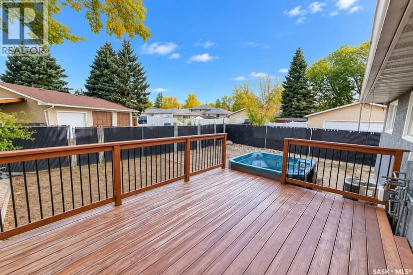 5810 Sherwood DRIVE — photo 37 of 40