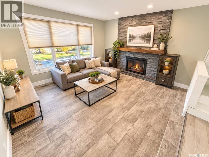 5810 Sherwood DRIVE — photo 5 of 40
