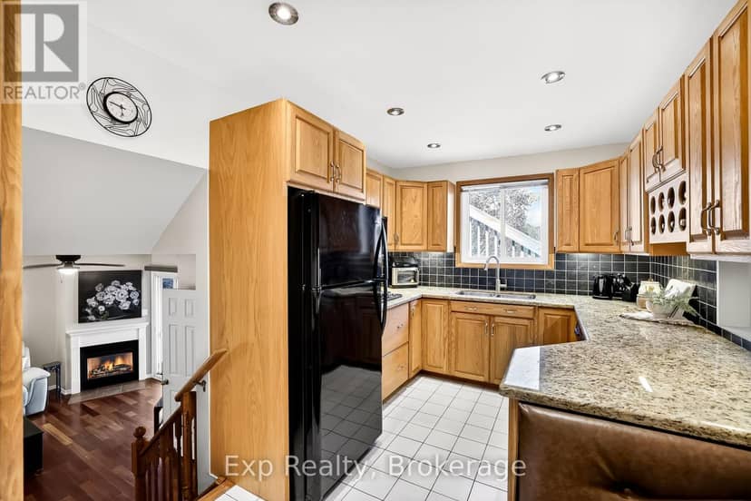 1175 Lakeshore Road — photo 17 of 40