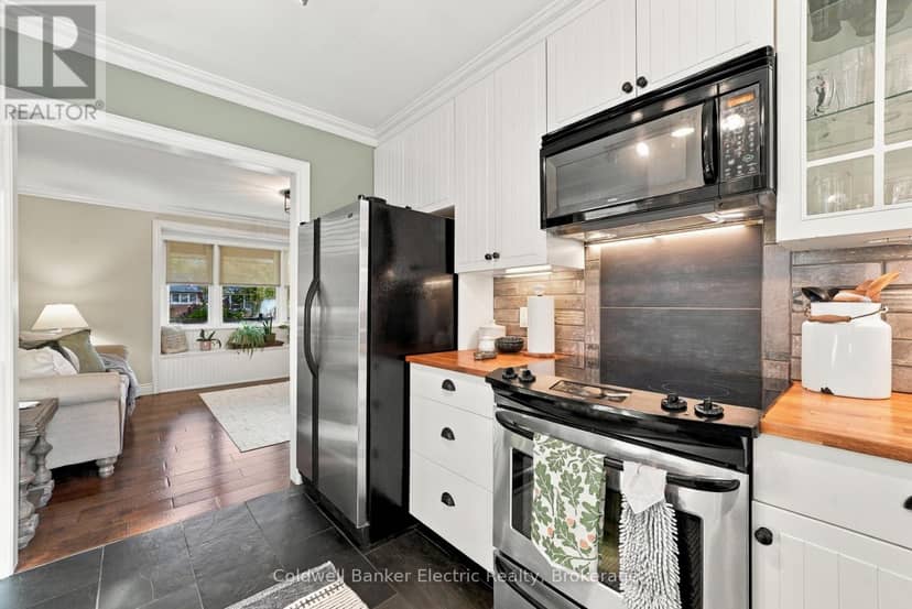 13 Coverdale Avenue — photo 13 of 40