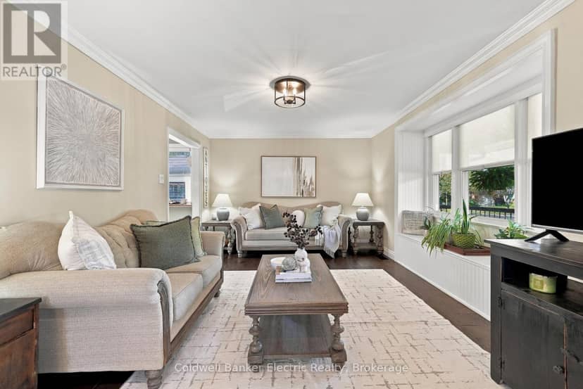 13 Coverdale Avenue — photo 7 of 40