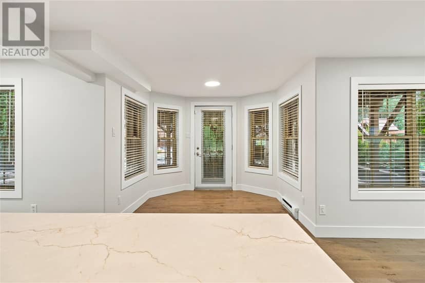 11 Hebbard Place — photo 35 of 40