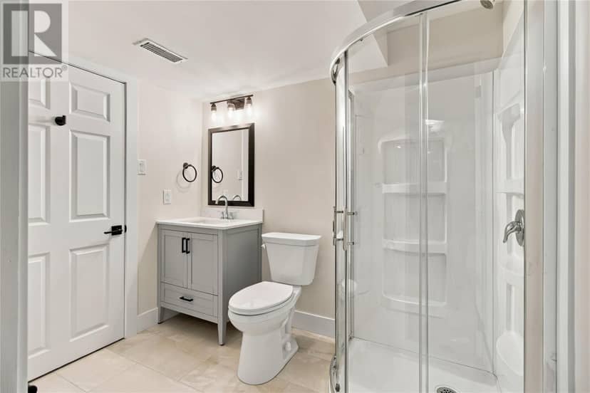 11 Hebbard Place — photo 39 of 40