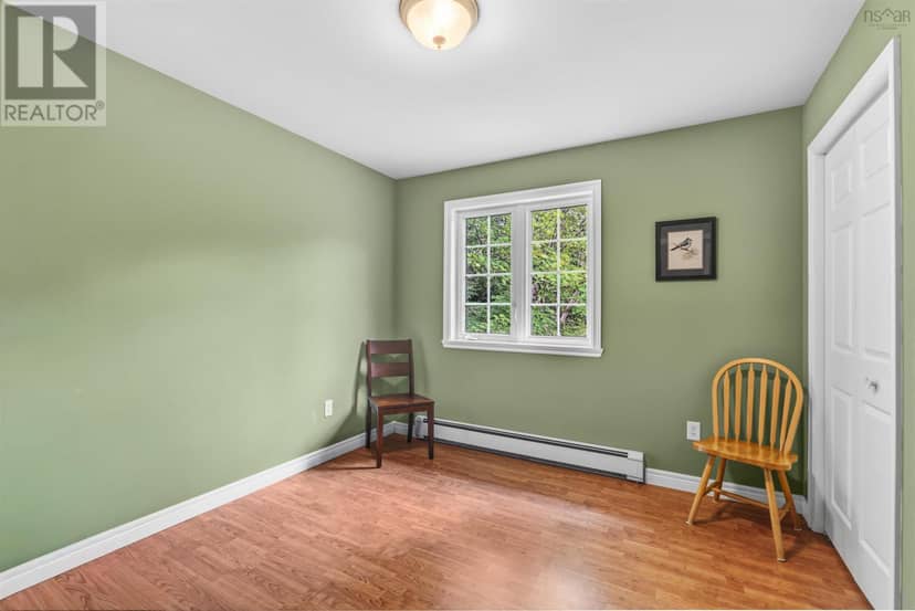 15 Burlington Lane — photo 31 of 40