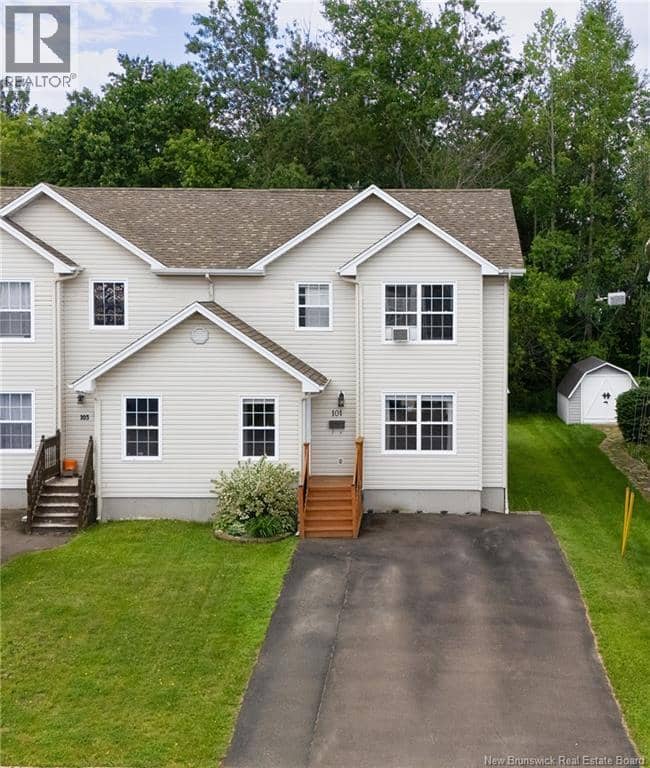 101 Merlot Crescent — photo 1 of 40