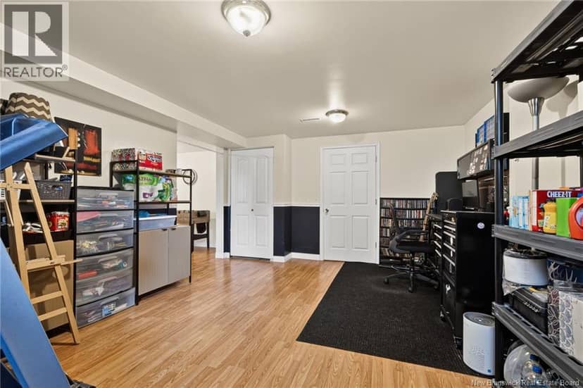 101 Merlot Crescent — photo 34 of 40