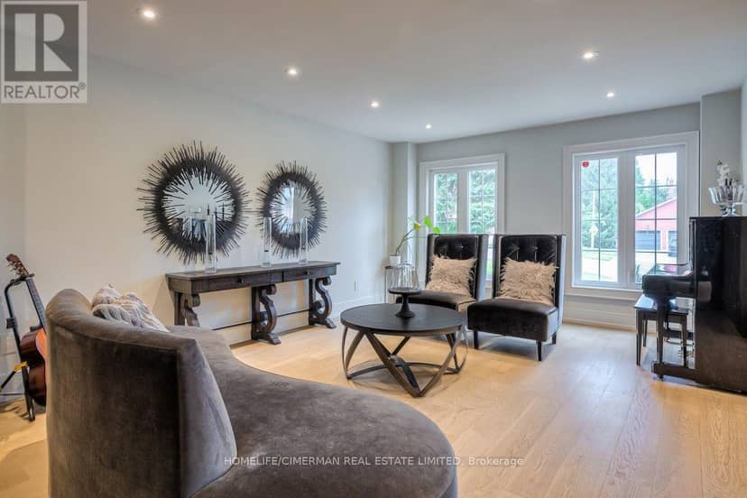 365 Kennedy Street W, Aurora, photo 6