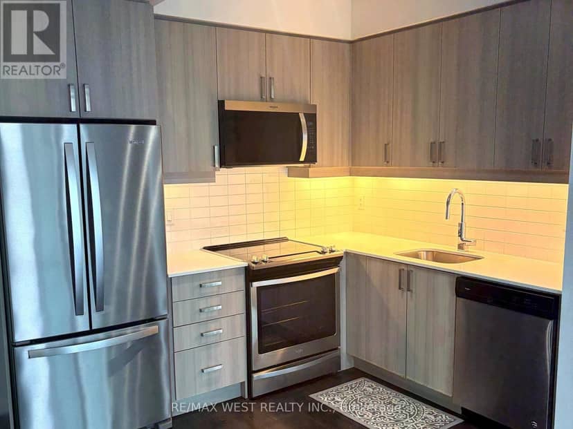 3610 - 7895 Jane Street — photo 4 of 30