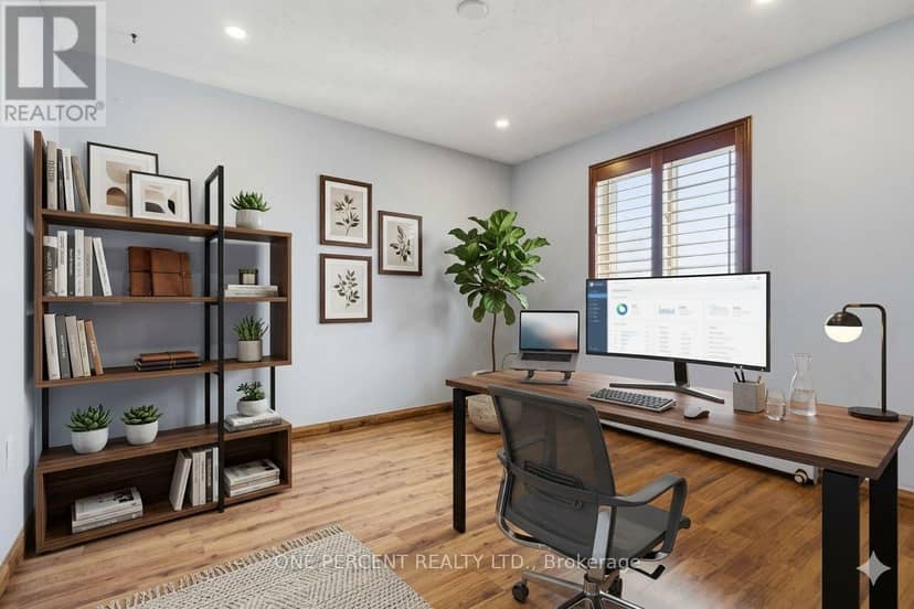 1005 - 15 Elizabeth Street N — photo 24 of 35