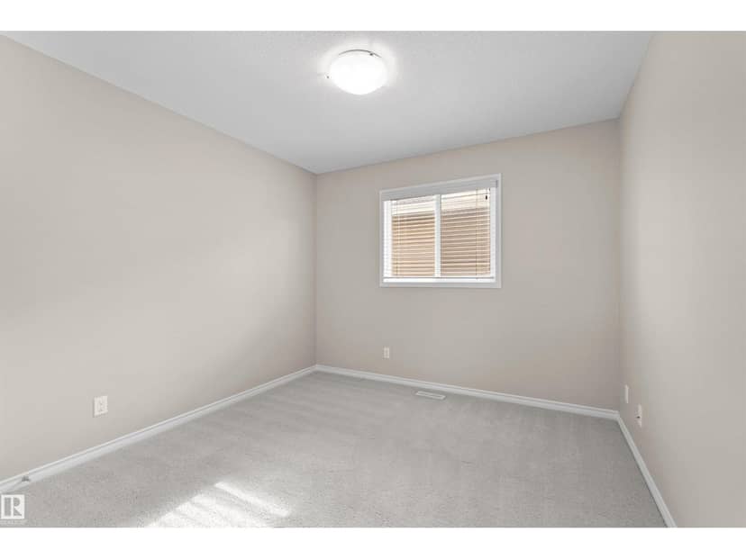 6023 208 ST NW — photo 19 of 39