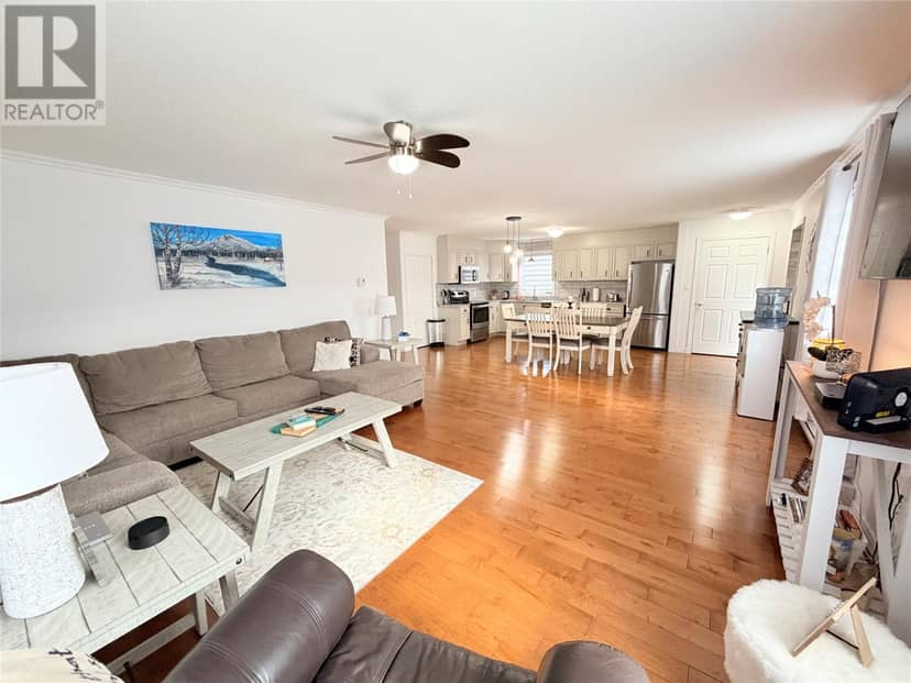 9 Rose Drive — photo 10 of 37
