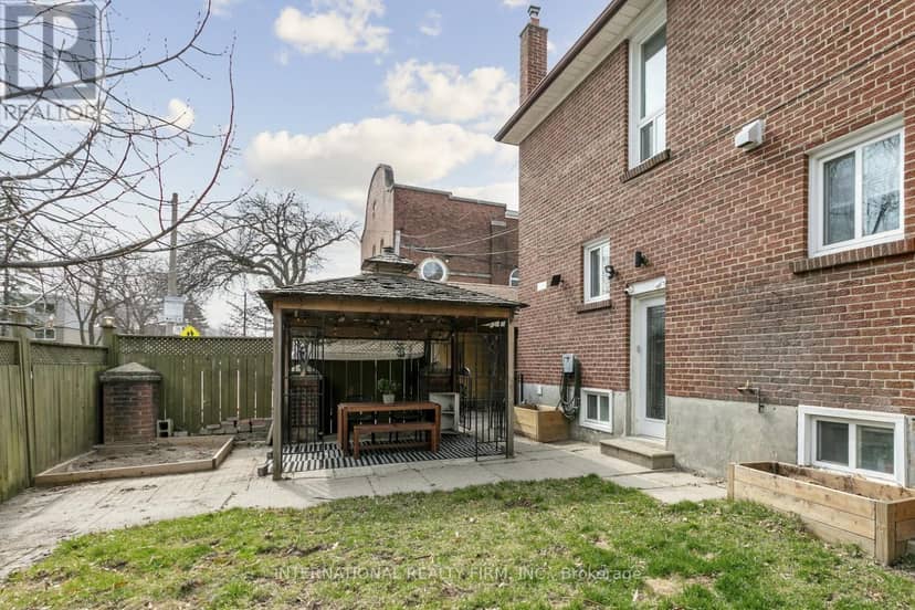 50 Denison Avenue — photo 10 of 40