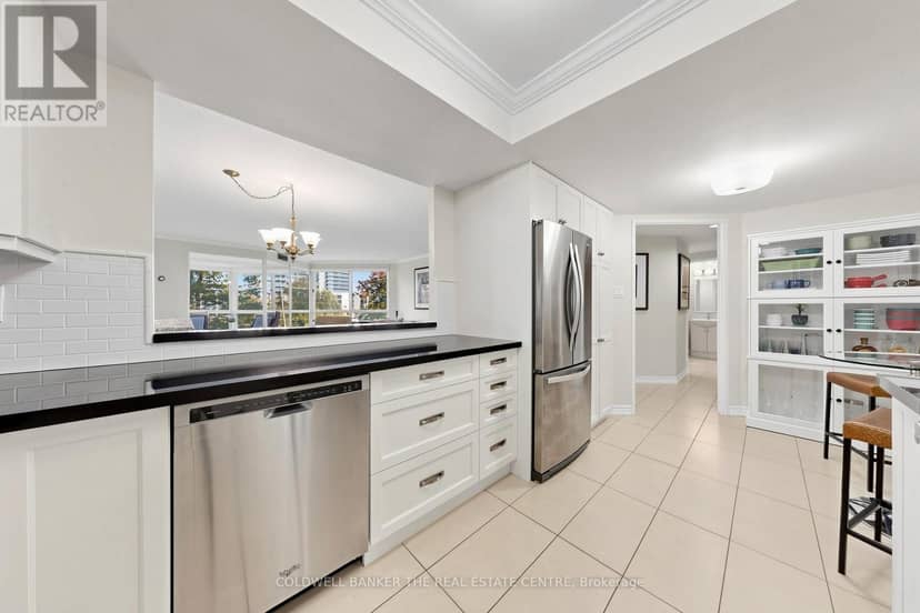 301 - 5 Weldrick Road W — photo 15 of 39
