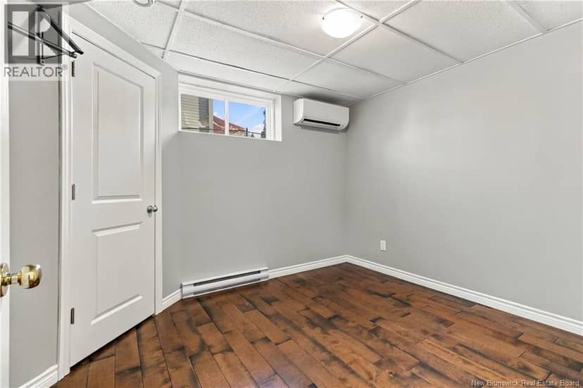 34 Christopher Crescent — photo 17 of 21