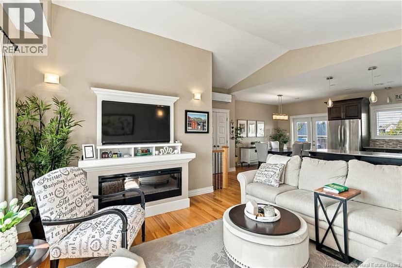29 Salengro Crescent — photo 10 of 40
