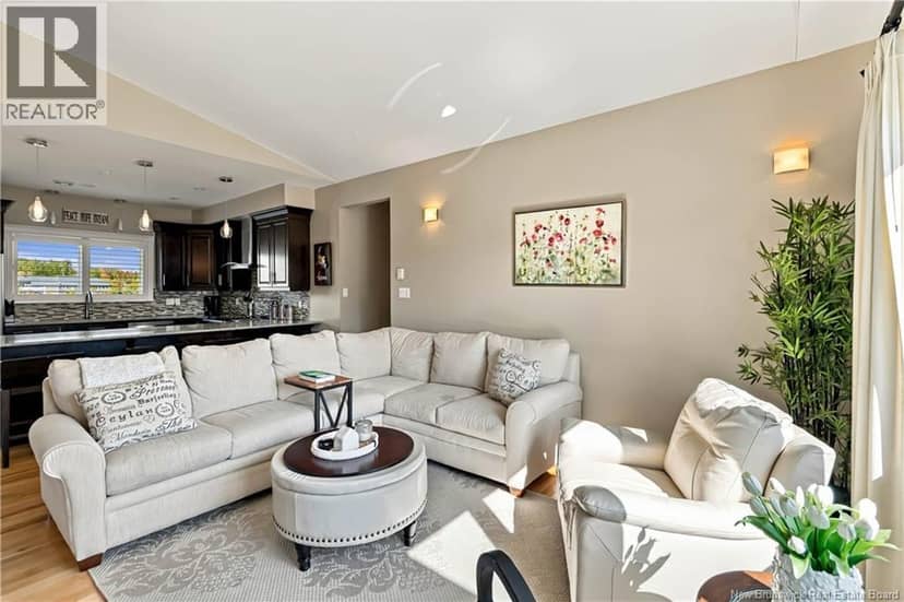 29 Salengro Crescent — photo 11 of 40