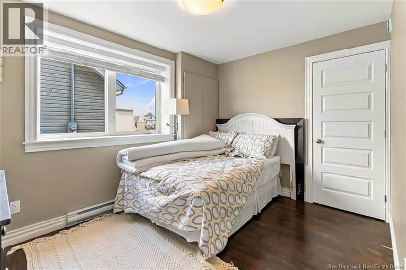 29 Salengro Crescent — photo 36 of 40