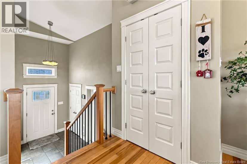 29 Salengro Crescent — photo 6 of 40