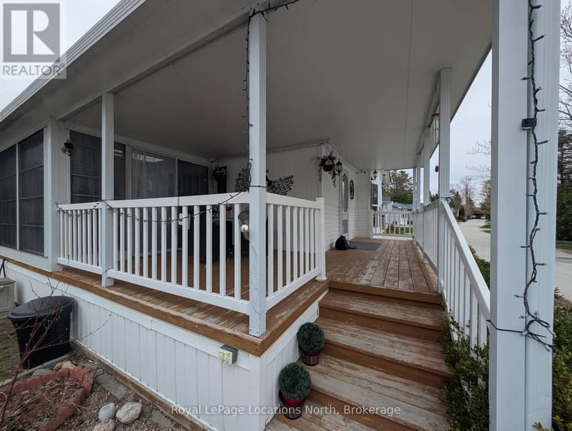 20 Topaz Street W — photo 9 of 40