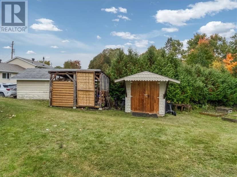 18 Wickwas Street — photo 9 of 39