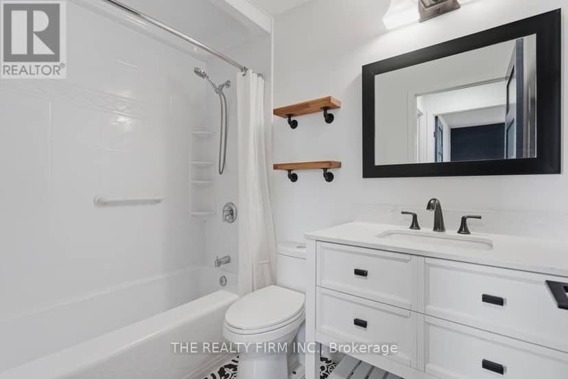 1210 - 45 Pond Mills Road — photo 29 of 40