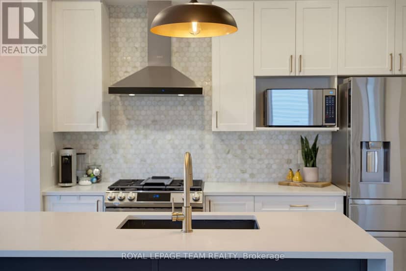 95 Rallidale Street — photo 16 of 40