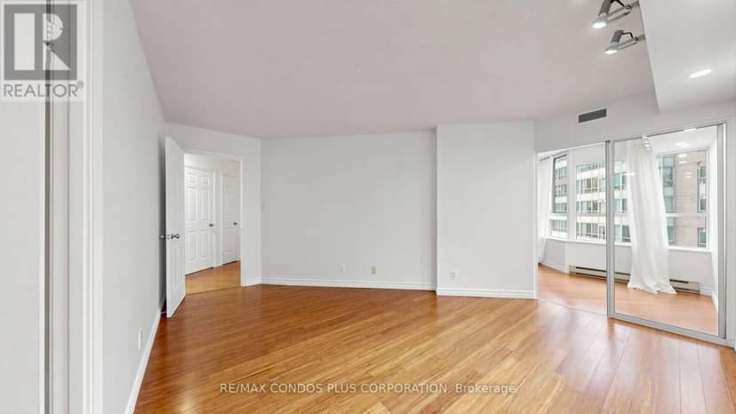 702 - 717 Bay Street — photo 17 of 37