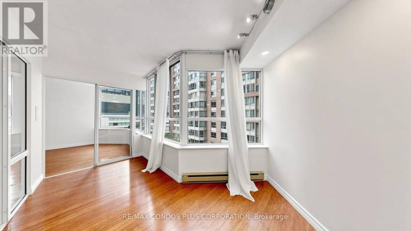 702 - 717 Bay Street — photo 29 of 37