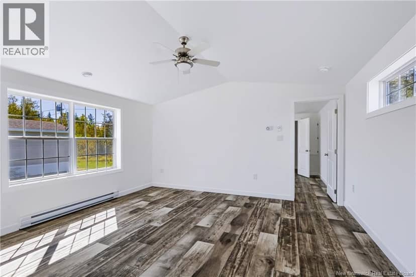 47 Oak Ridge Crescent — photo 19 of 32