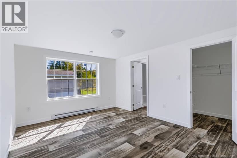 47 Oak Ridge Crescent — photo 23 of 32
