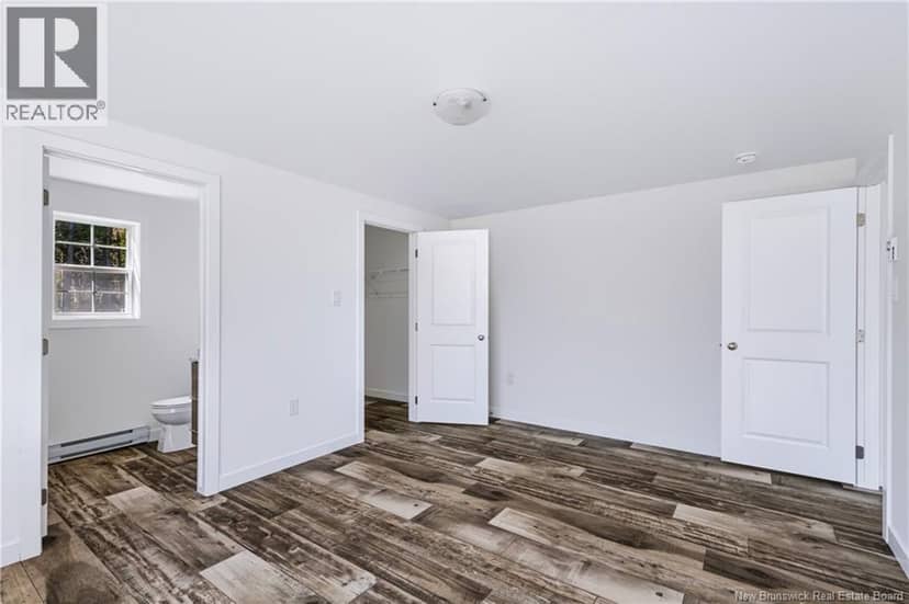 47 Oak Ridge Crescent — photo 26 of 32